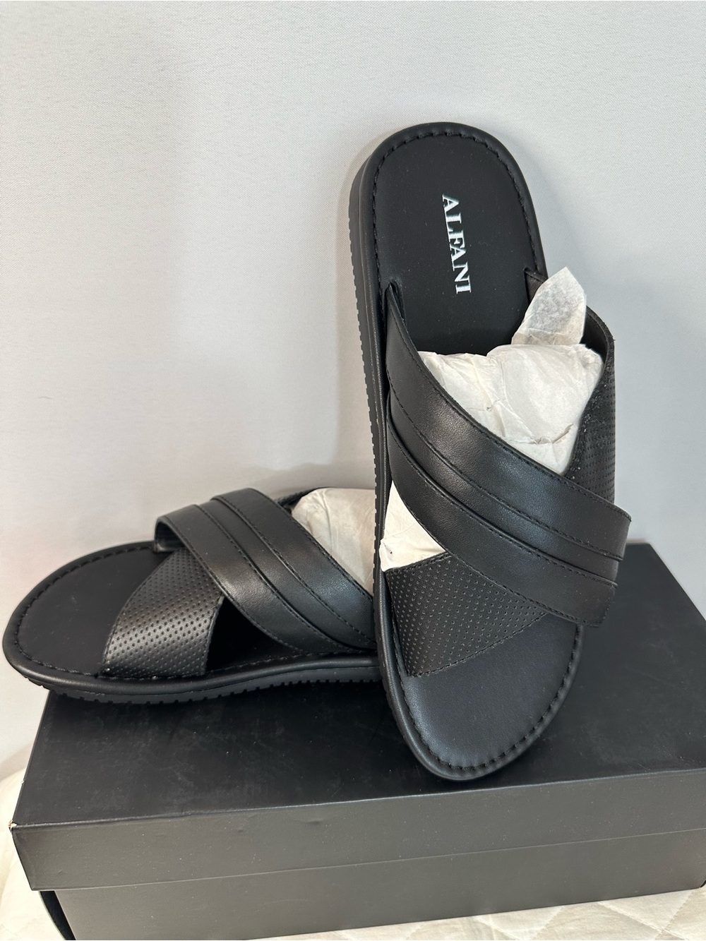 Alfani Mens Size 8M Black Crisscross Slide Sandals NewIn Box
